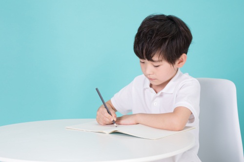 太姓男孩取名 三字好聽的名字精選