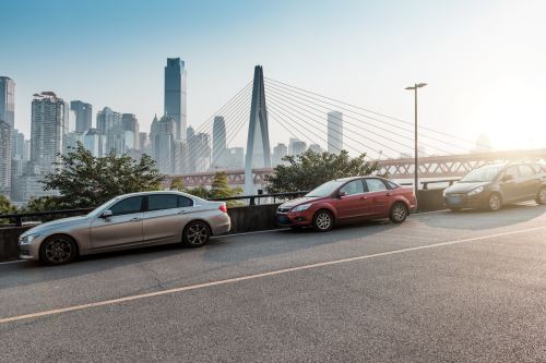 日常側(cè)方停車簡(jiǎn)單方法有哪些