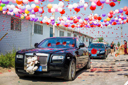 結(jié)婚的婚車一般需要幾輛 婚車的顏色用哪些顏色好