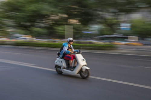 以后電動自行車也要登記上牌