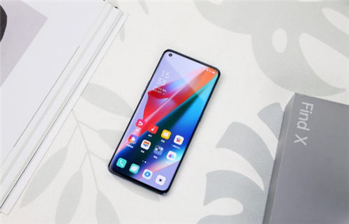 OPPO Reno6和OPPO findx3哪個(gè)值得買 兩者配置對比