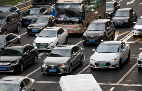 深圳車牌搖號和競價可以同時參加嗎